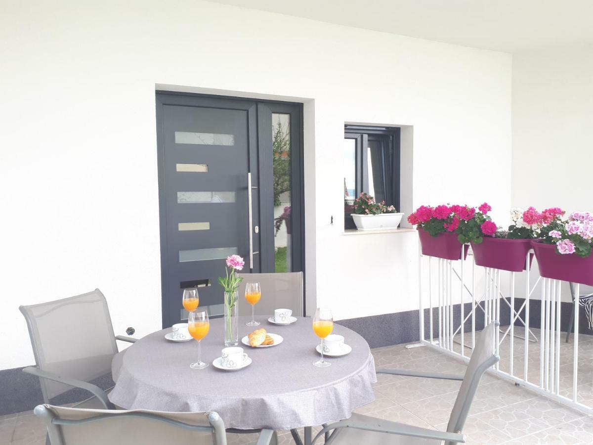 Apartments Ivano Split Exterior foto